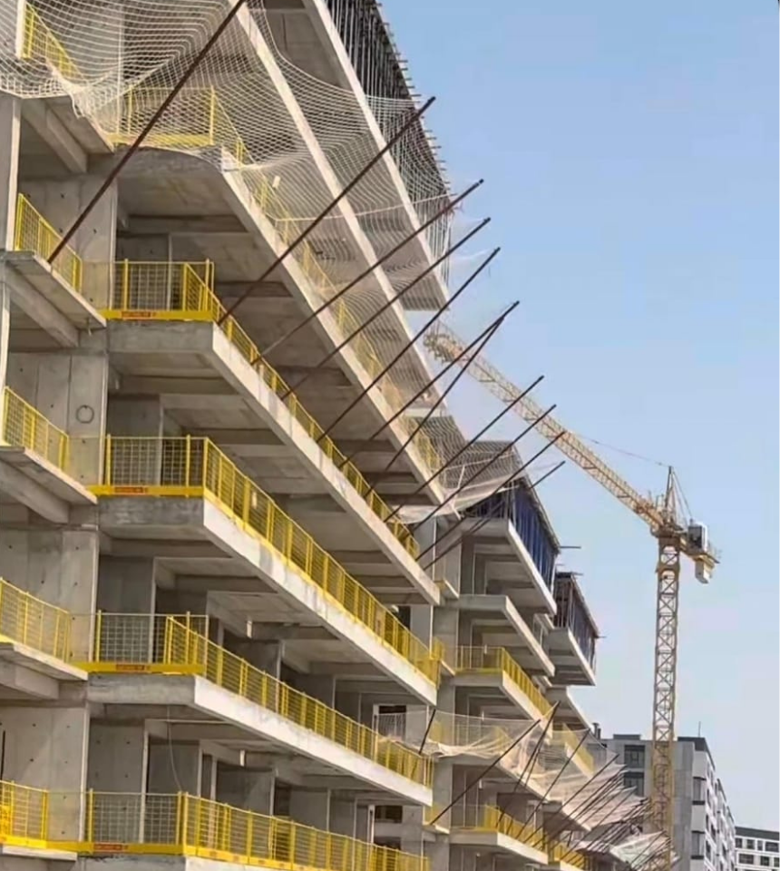 inşaat sarı bariyer